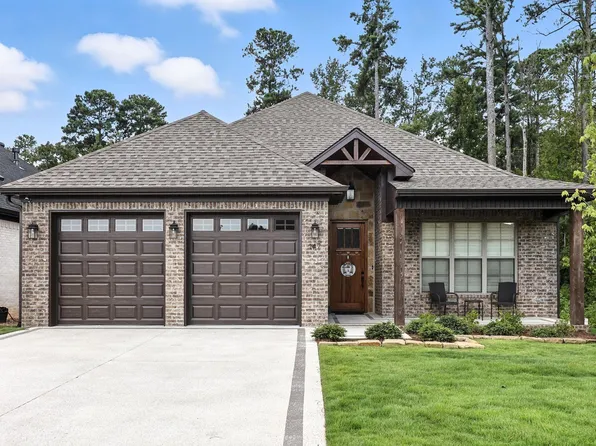 147 Woodlands Park Dr, Little Rock, AR 72211