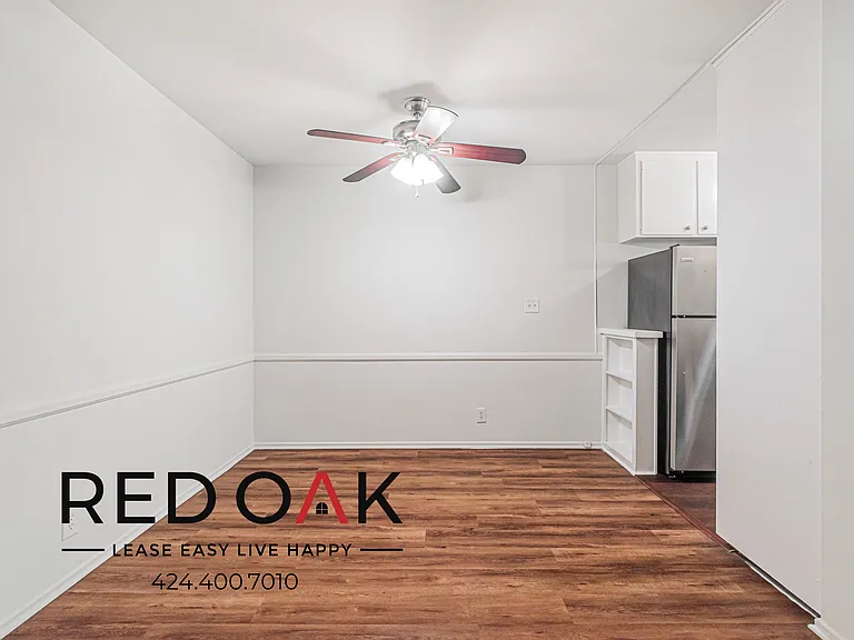 1016 N Edinburgh Ave #9 — Photo 5