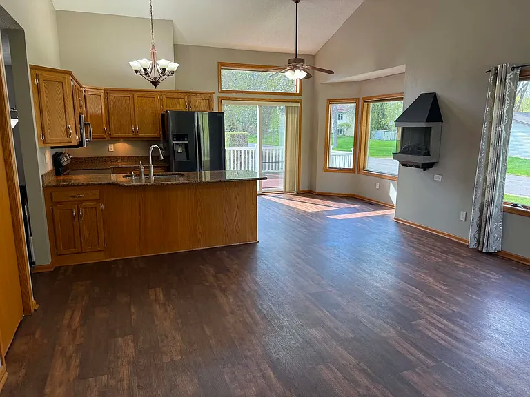 2215 Imperial Dr — Photo 20