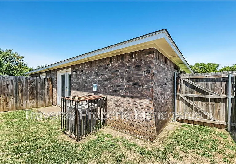 1709 Novella Ct — Photo 4