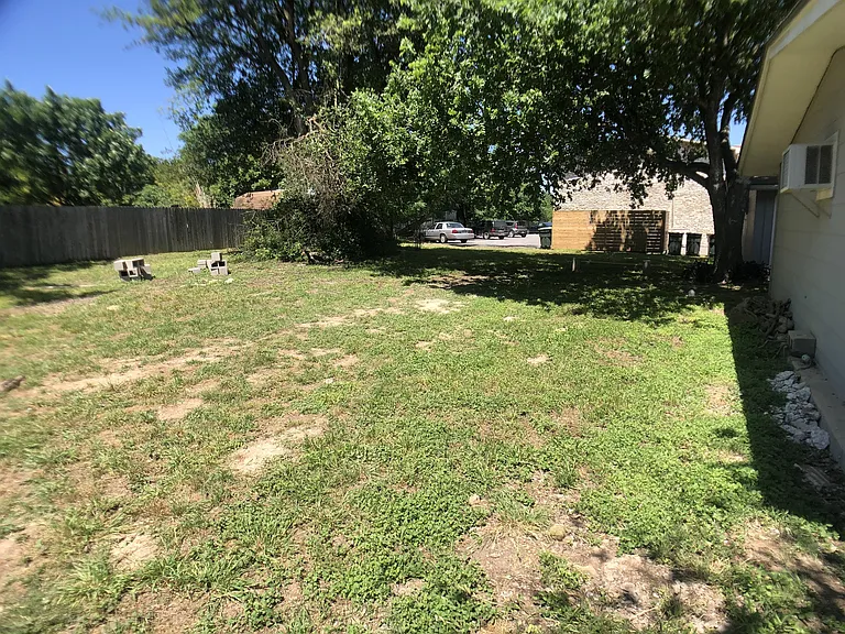 1243 N Lbj Dr #B — Photo 9