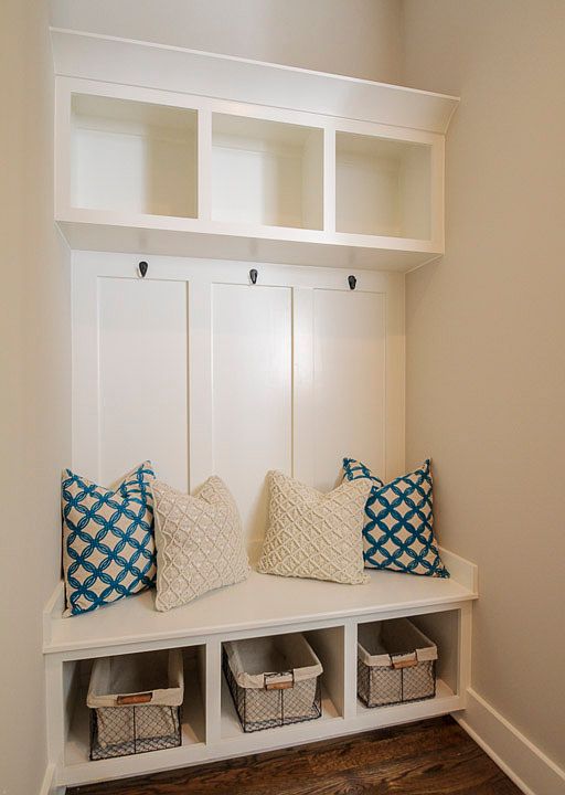 great built-in in the garage