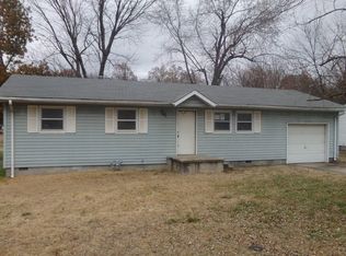 1206 E 10th St, Lamar, MO 64759
