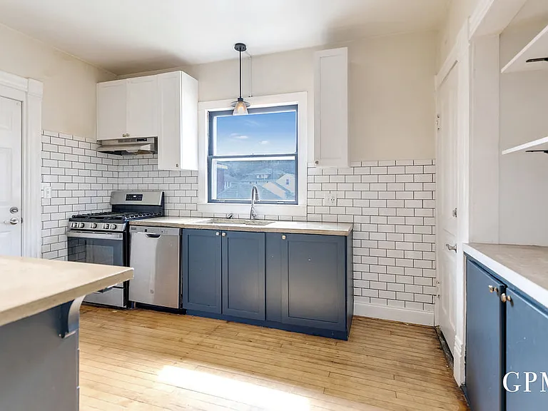 423 Barker Ave NW #1 — Photo 5