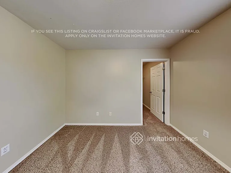 4126 45th Ave NE — Photo 10