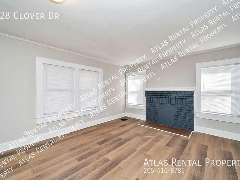 828 Clover Dr — Photo 9