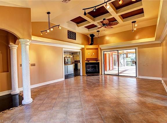 5th image of 2508 SW 37th Ter