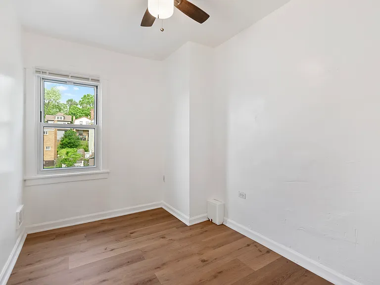 bedroom3