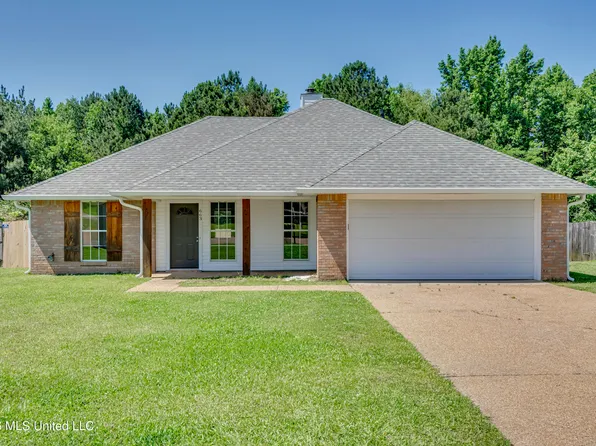 663 Falcon Ln, Florence, MS 39073