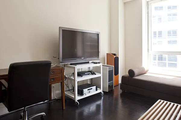 Rented by Nest Seekers International | media 37