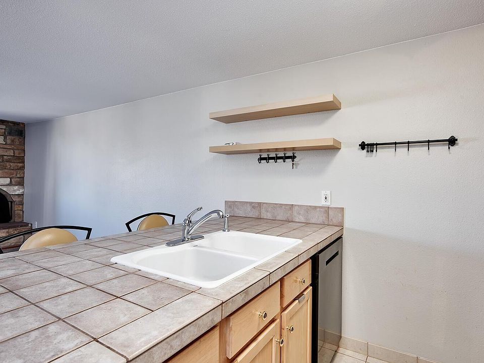 1st image of 1125 N Washington St APT 603