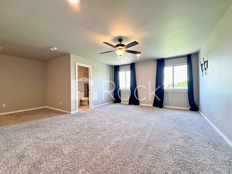 19113 Grove Pkwy — Photo 38