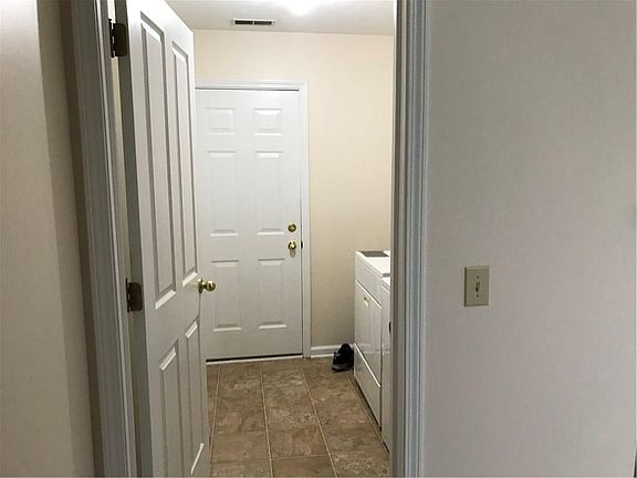5th image of 9989 Gwin Dr N