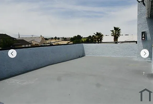 3 bed, 1108 sqft, $2,000 — Photo 2