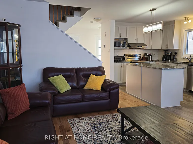 330 Twilight Ave — Photo 5