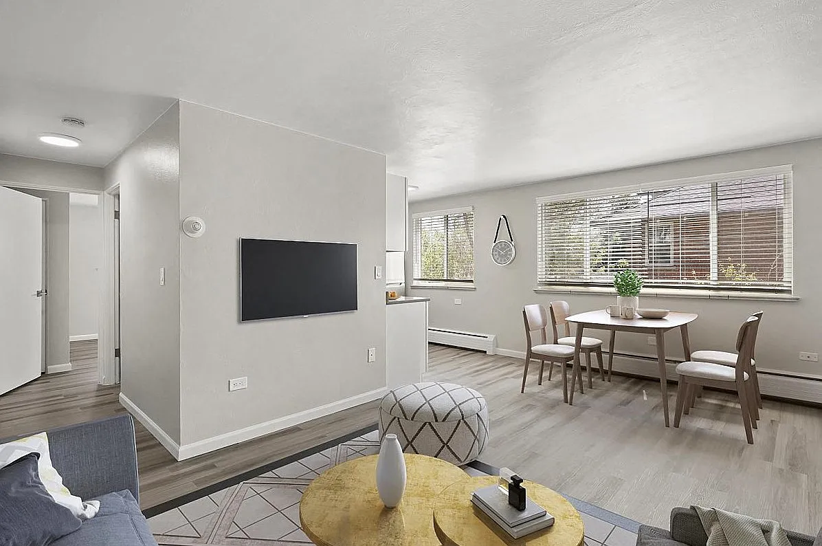 1325 Madison — Photo 3