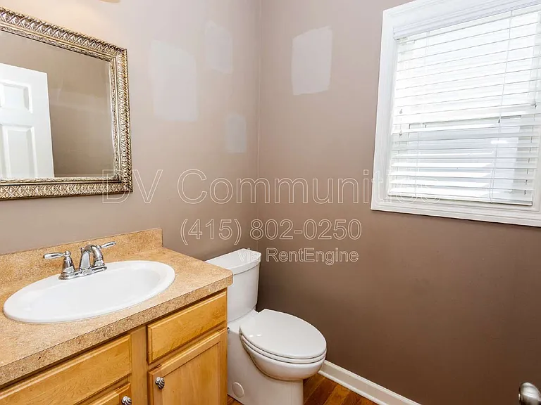 8240 Talbot Cir — Photo 43