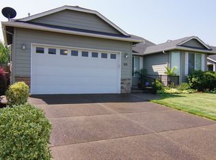 874 Meadow Dr, Molalla, OR