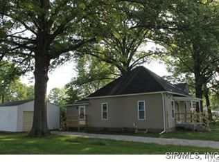 711 E Vine St, Greenville, IL