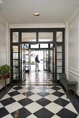 Rented by Classic Marketing- 530 Park1 | media 40