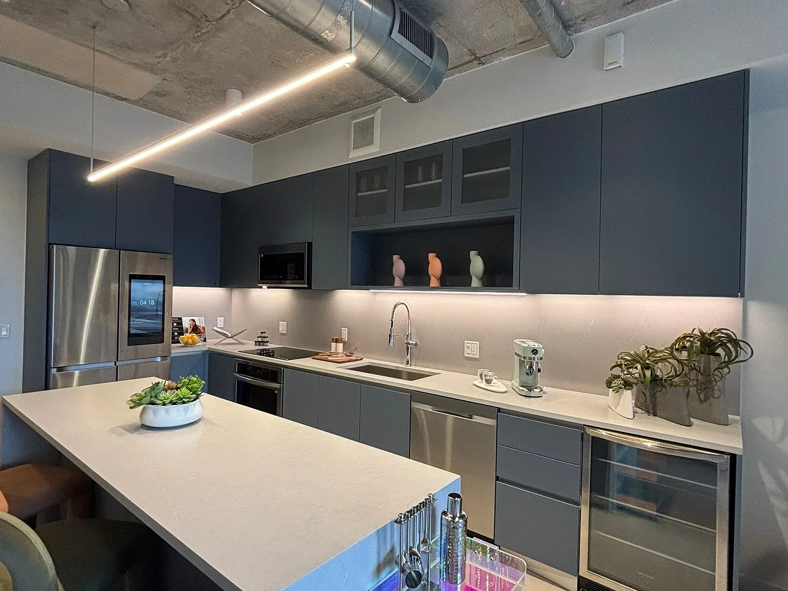 1 bed, 647 sqft, $2,490 — Photo 2