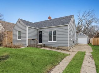 2405 37th St, Des Moines, IA 50310