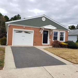104 Torrey Pines Dr, Toms River, NJ, 08757