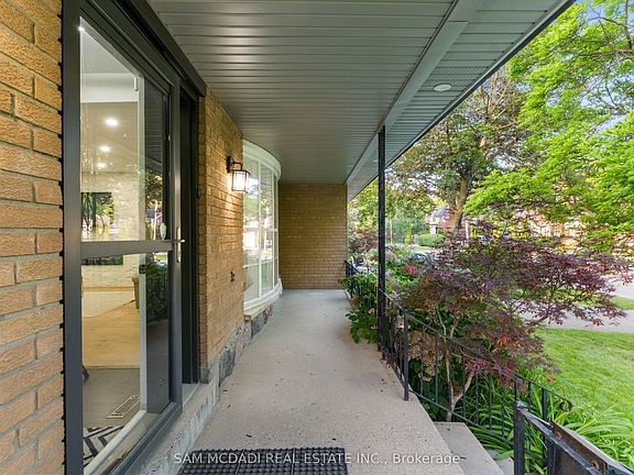 4th image of 63 Maplewood Rd