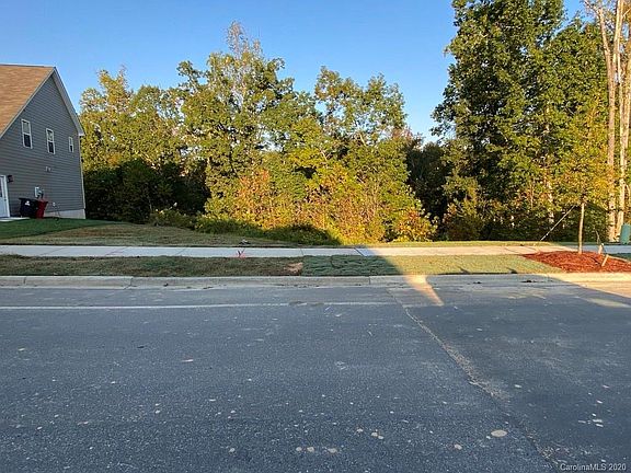 3rd image of 13713 Helen Benson Blvd