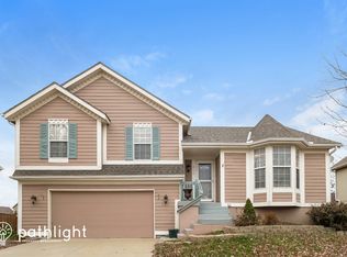 600 E Acorn St, Gardner, KS 66030