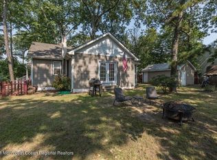 401 N Lakeshore Dr, Browns Mills, NJ 08015