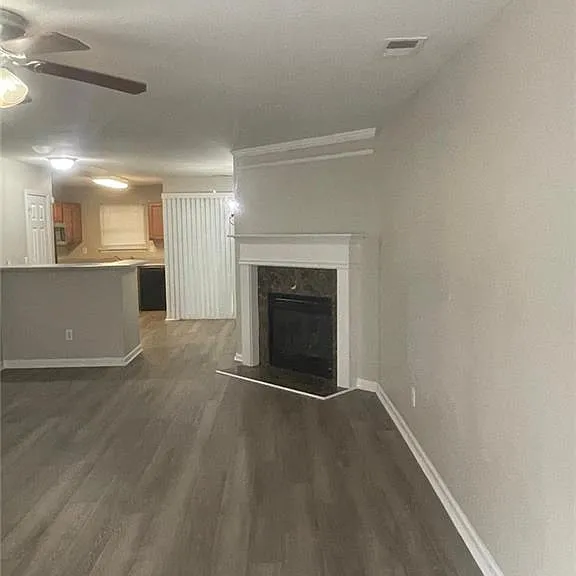 1736 Devon Dr SW — Photo 11