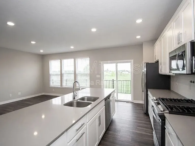 7276 Zanesville Rd — Photo 11