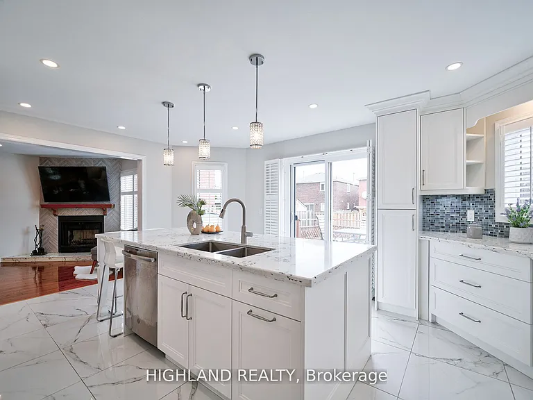 3591 Copernicus Dr — Photo 13