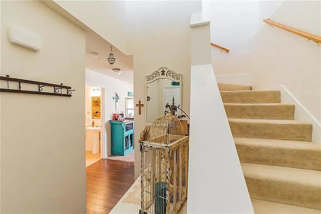 3 bed, 2.5 bath, 1390 sqft, $1,450 — Photo 4