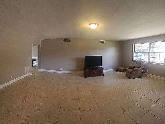 5th image of 3632 Leewood Ln