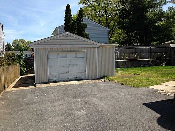 3rd image of 36 Drum Rock Ave