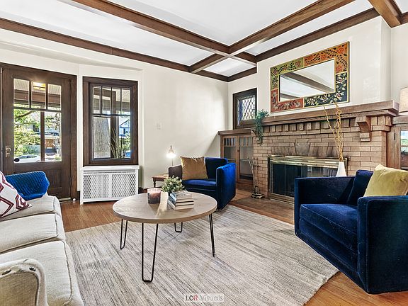 4th image of 418 N Elmwood Ave