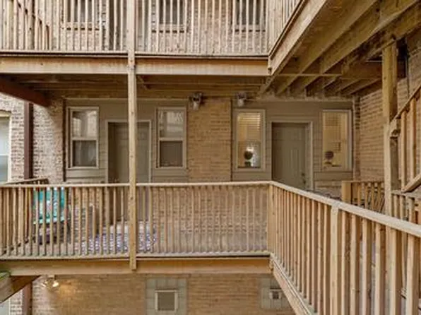 600 N La Grange Rd APT B1, La Grange Park, IL 60526
