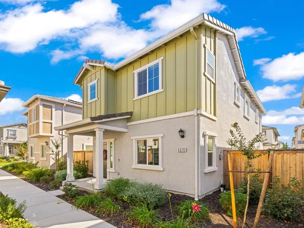 5376 Cumberland Dr, Roseville, CA 95747