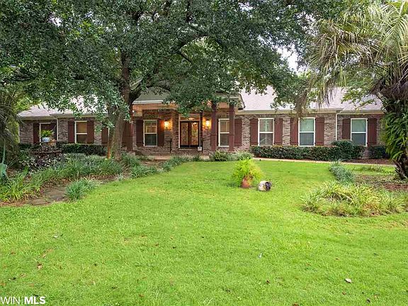 4th image of 14 Audubon Pl