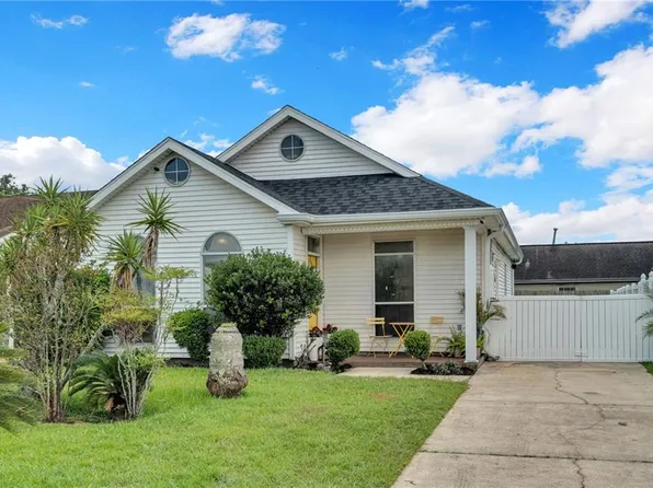 6703 Patterson Dr, New Orleans, LA 70131