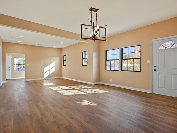 5th image of 203 N Rowan Ave