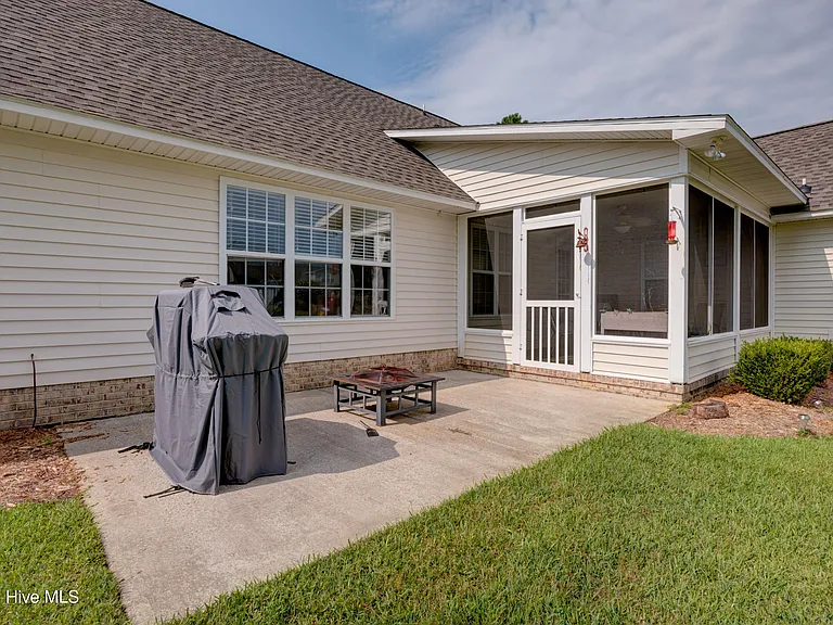 1511 Edgefield Ct — Photo 16