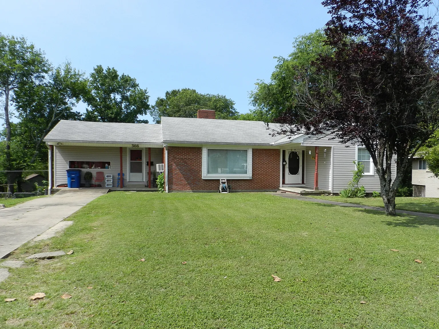366 Goshen - A — Photo 3
