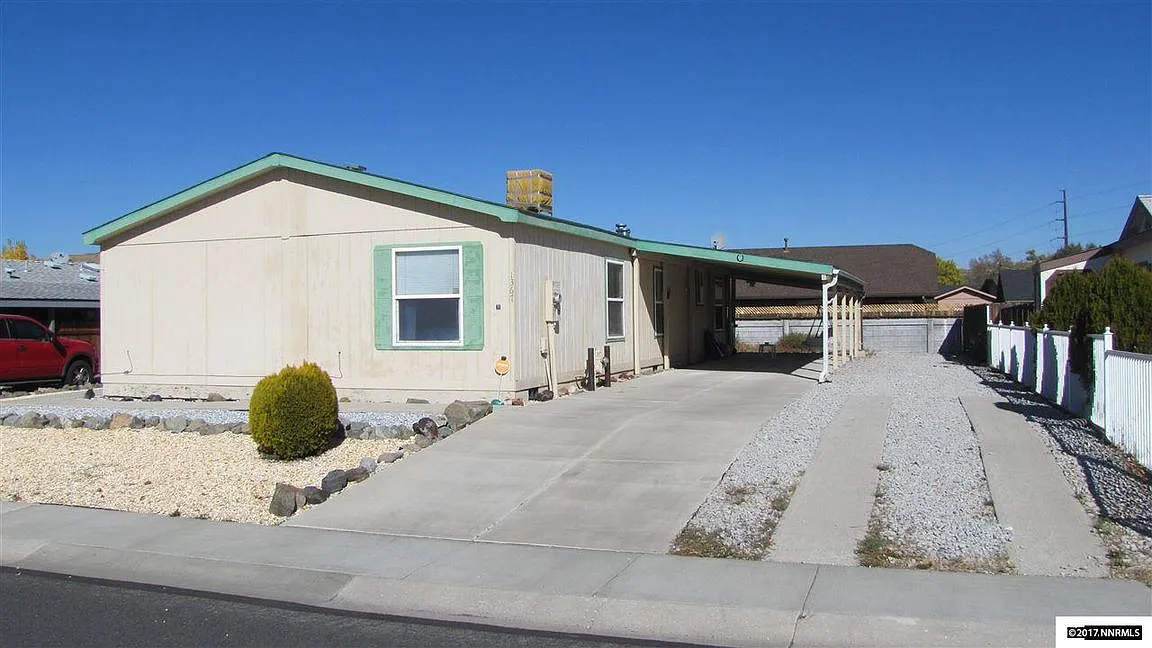 1367 Lynx St photo 1