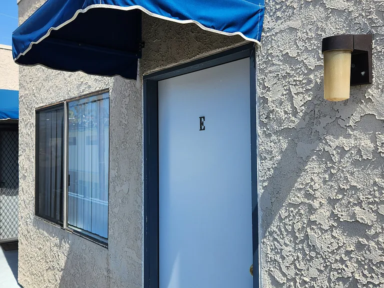 827 Grand Ave — Photo 22