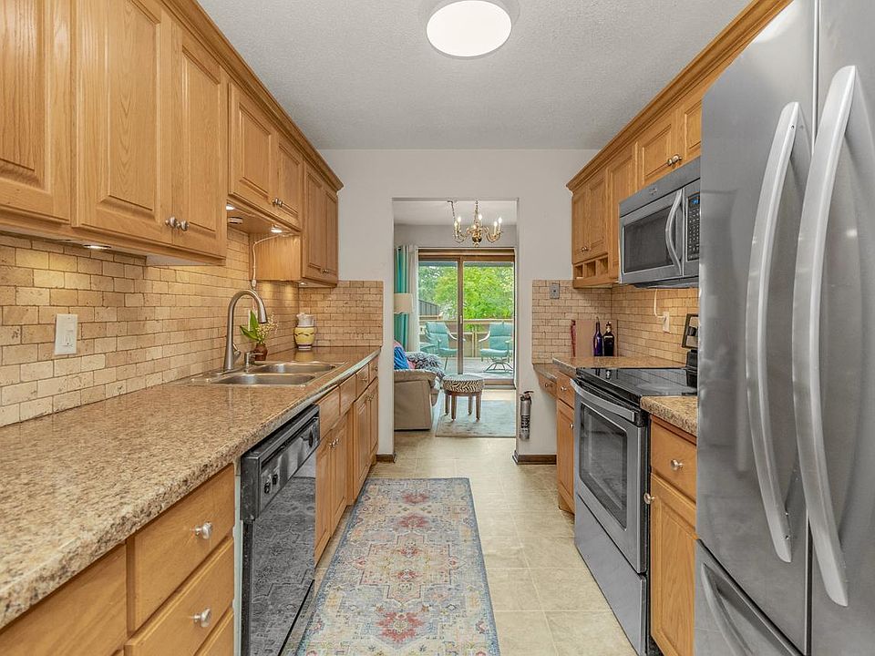1st image of 1217 Brighton Sq