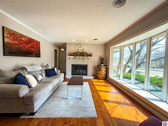 3rd image of 1717 N Friendship Rd