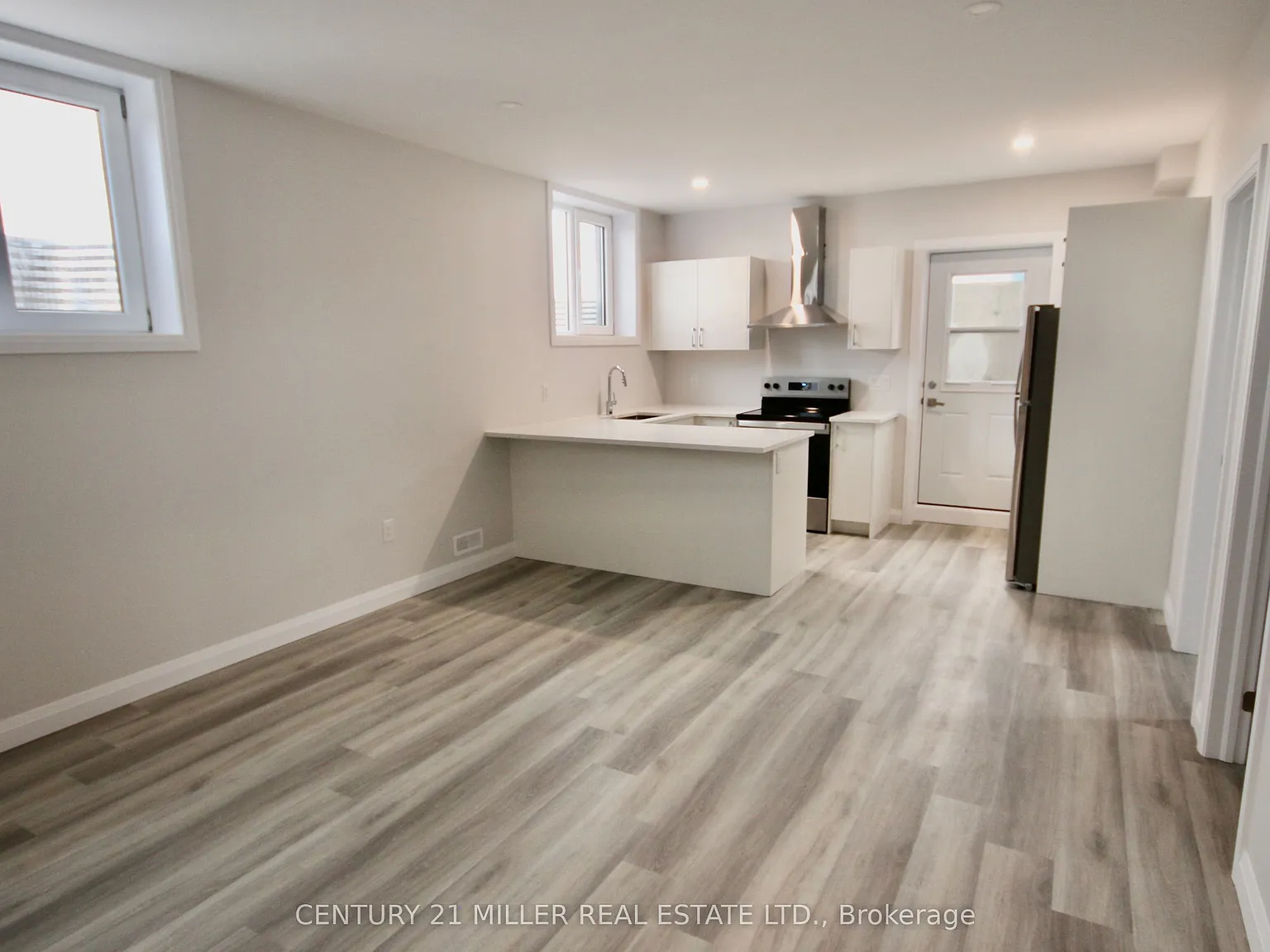 2 bed, $1,625 — Photo 2